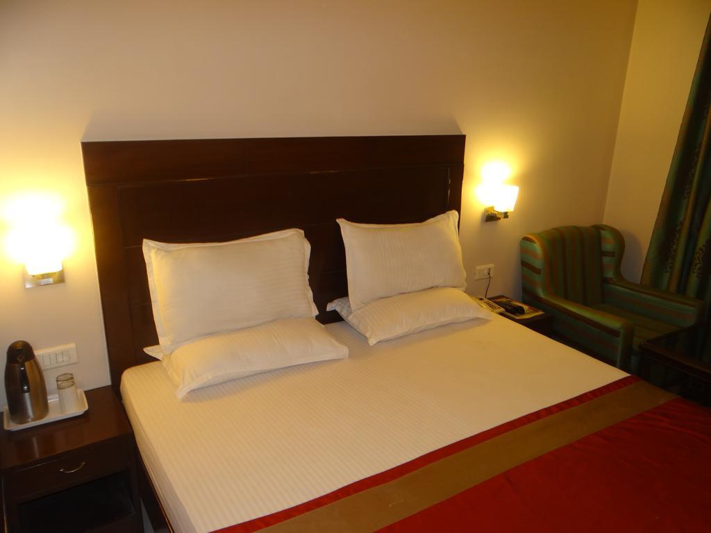 Janhvi International Varanasi